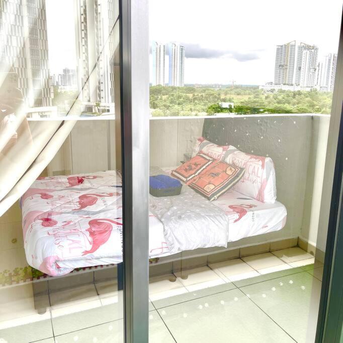 Legoland JB AGhome Medini 3room8pax bukit indah Nusajaya  Bagian luar foto